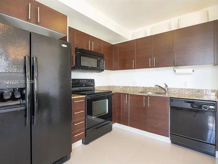 2701 SW 3rd Ave #703 — Photo 6