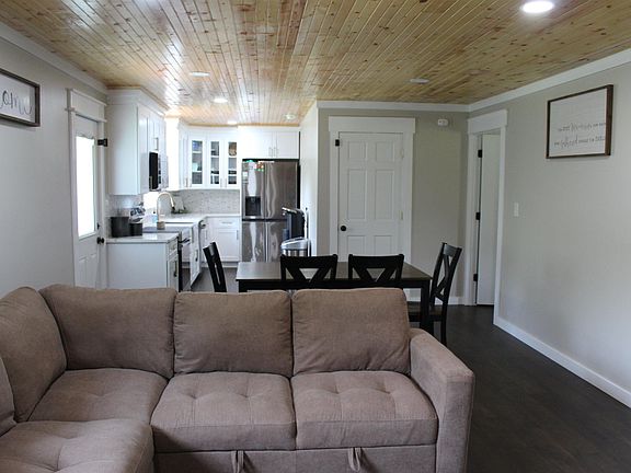 5th image of 1131 Bleich Rd