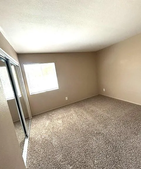 643 Laxford Rd — Photo 13