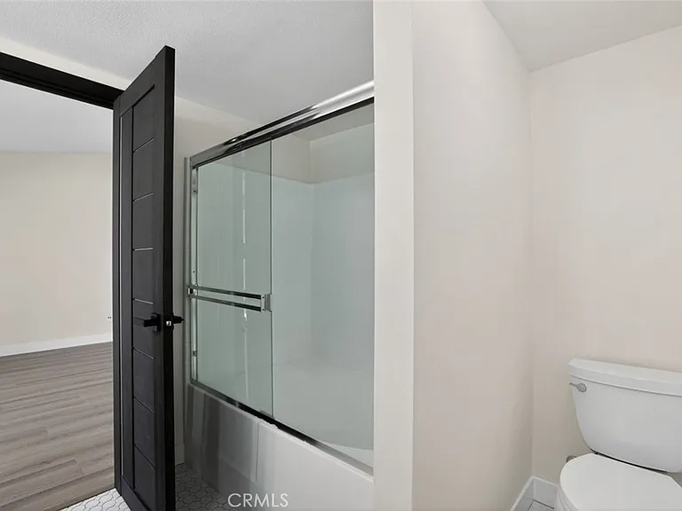 28131 Florence Ln — Photo 24
