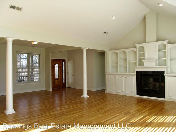 4th image of 12 Elkhorn Ct