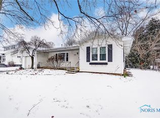 304 W College Ave, Pemberville, OH