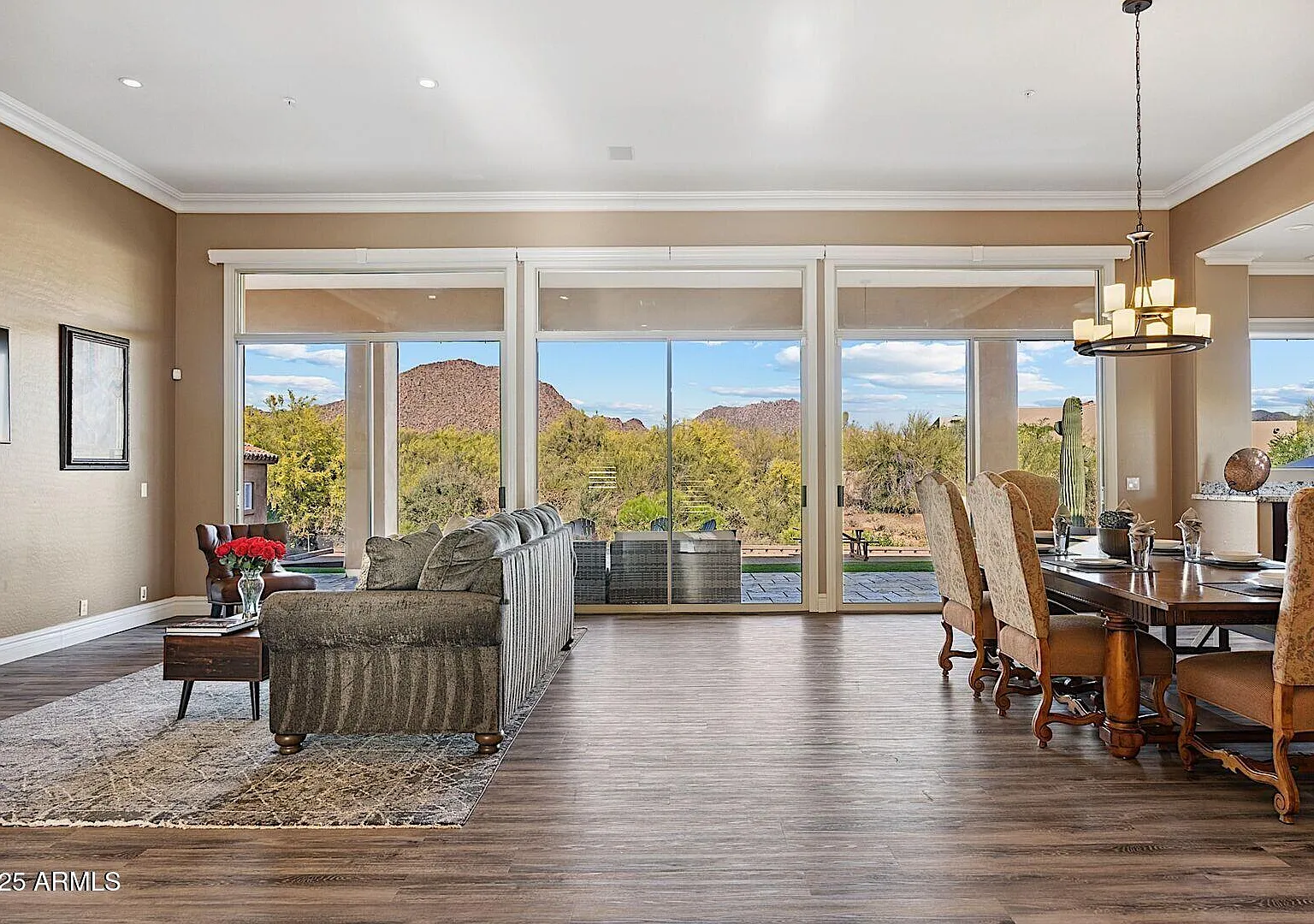 6 bed, 6.5 bath, 4278 sqft, $8,000 — Photo 4
