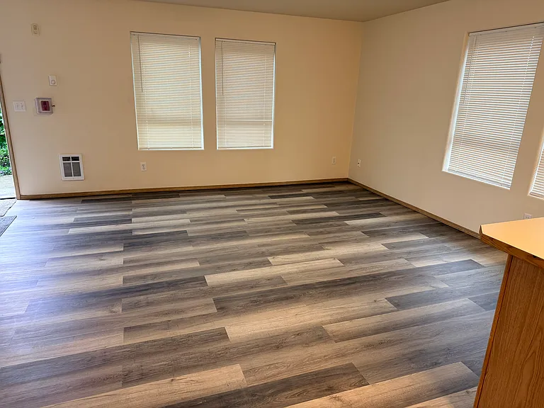 1313 Bonneville Ave #T1 — Photo 2