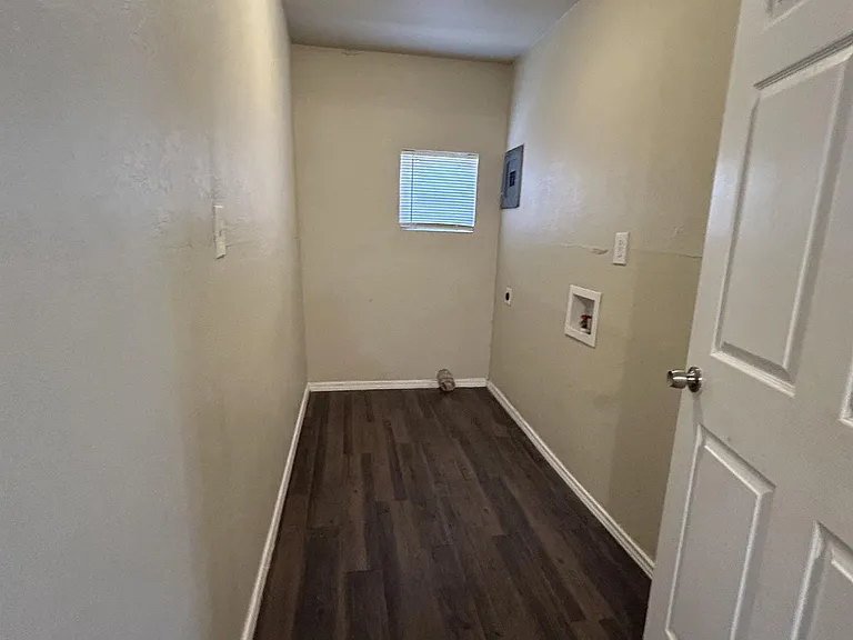 3305 E Cornell St — Photo 7