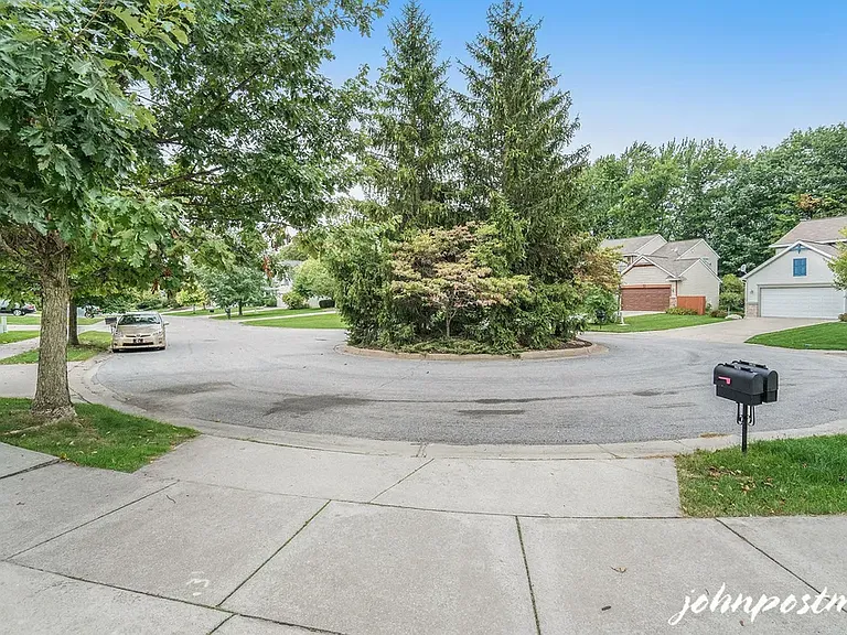 3628 Long Grove Dr SE — Photo 29