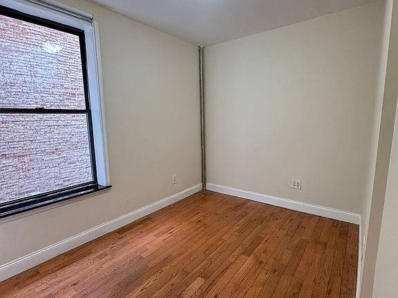 3rd image of 559 W 183rd St APT 7