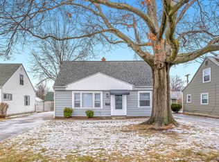 27151 Farringdon Ave, Euclid, OH 44132