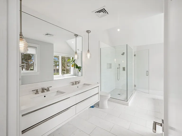 9 S Harbor Dr — Photo 20