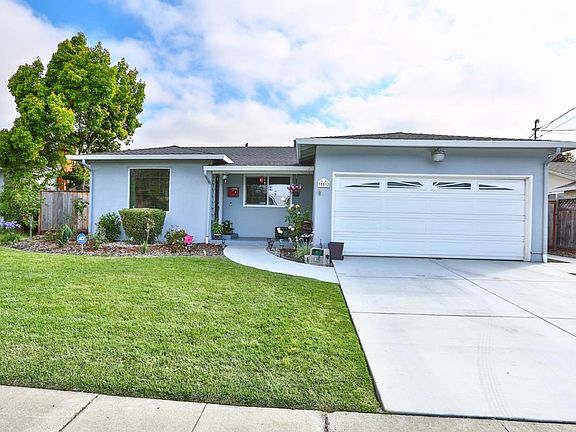 2nd image of 35532 Cabrillo Dr