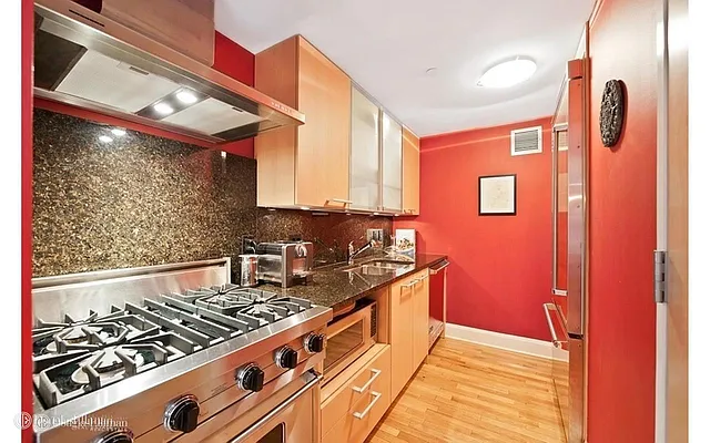 Rented by Douglas Elliman | media 10