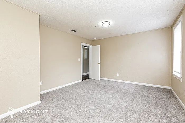 5610 Perry St — Photo 12