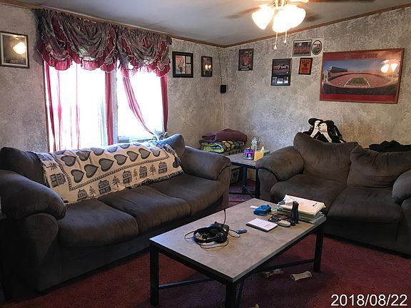4th image of 90 Long St