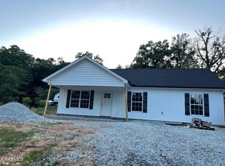 206 Hickory St, Clinton, TN 37716