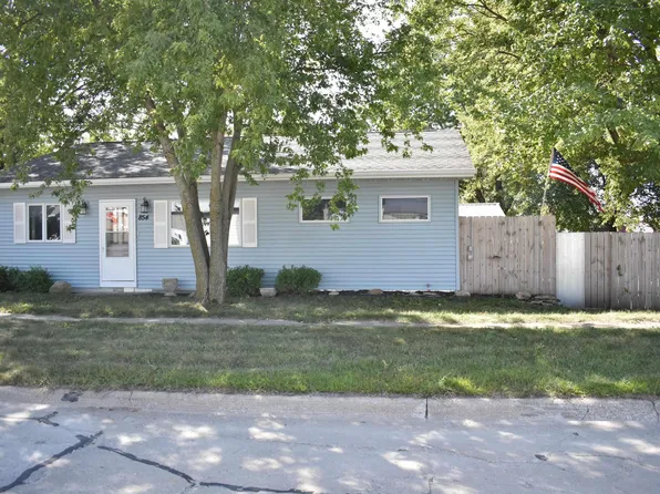 854 Douglas St, Jesup, IA 50648