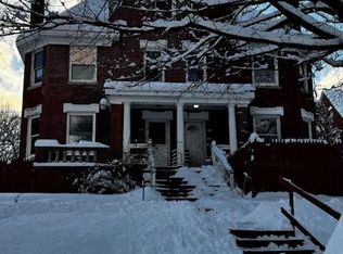 29 Erchles St, Rumford, ME 04276