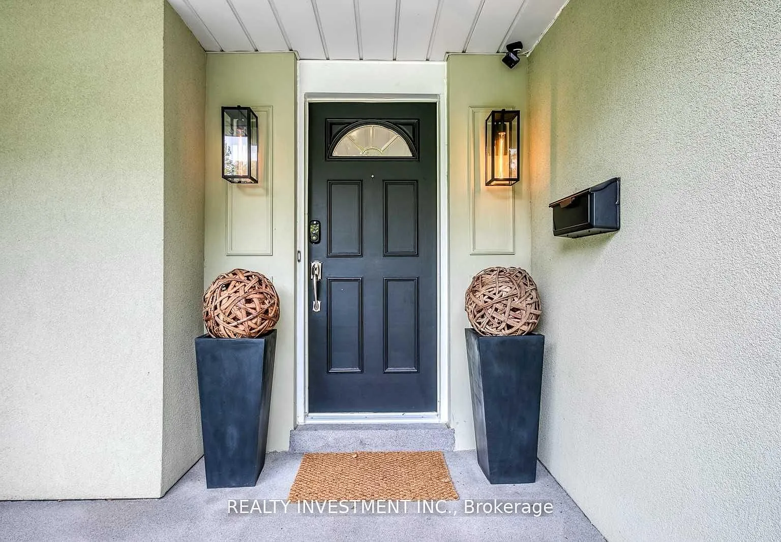 1 bed, $1,200 — Photo 1