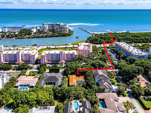 2nd image of 1075 Banyan Road