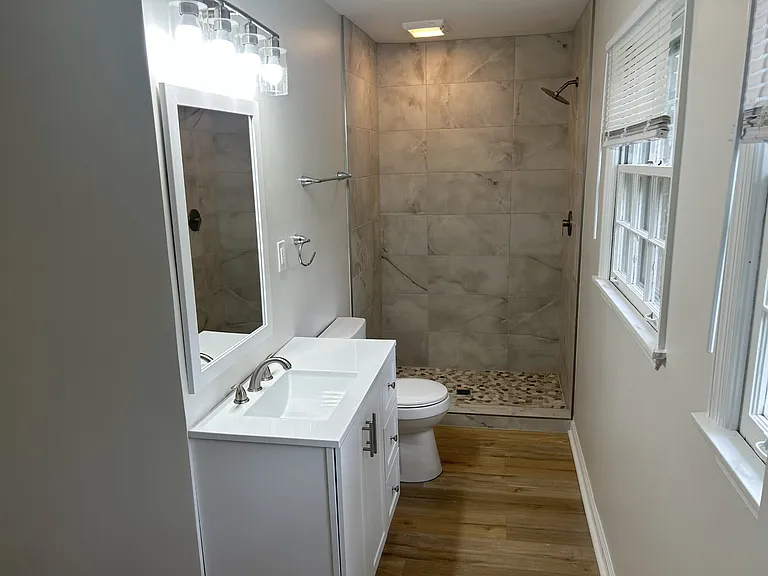 2620 Thornhill Rd NW — Photo 8