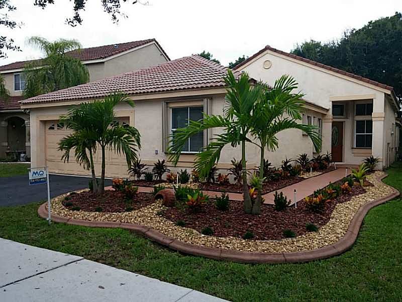 1st image of 656 Sand Creek Cir