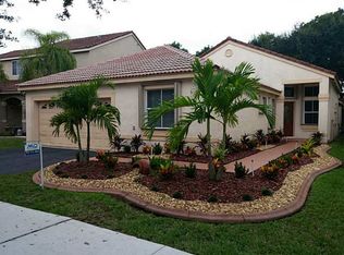 656 Sand Creek Cir, Weston, FL 33327
