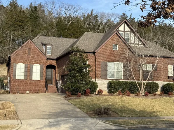 129 Tara Ln, Goodlettsville, TN 37072