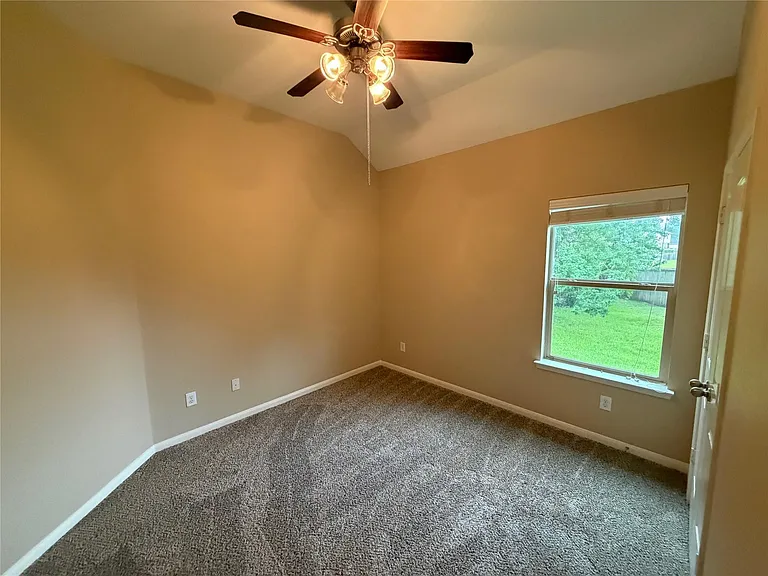 98 Black Swan Pl — Photo 16