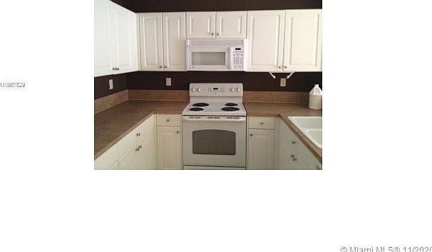 2nd image of 3330 NE 13th Circle Dr #11022