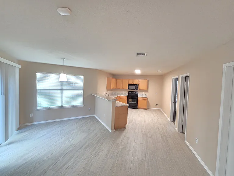 8138 Mossberg Dr — Photo 11