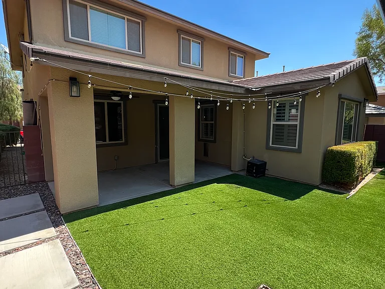 5705 Shadow Bend Dr — Photo 35