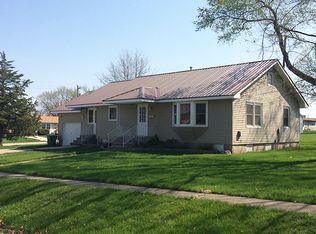 106 N Howard St, Bloomfield, IA 52537