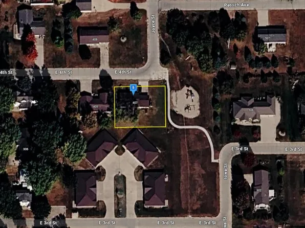 407 E 4th St, Sanborn, IA 51248