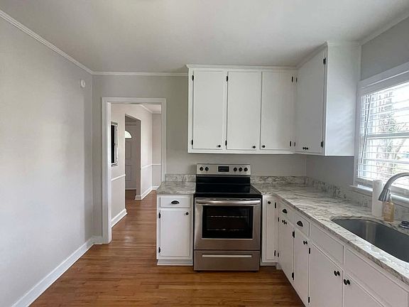 2nd image of 113 Ramsey St