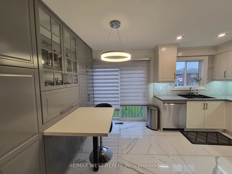 3020 Cedarglen Gate #33 — Photo 11