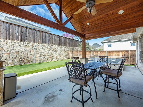 4th image of 13817 Green Hook Rd