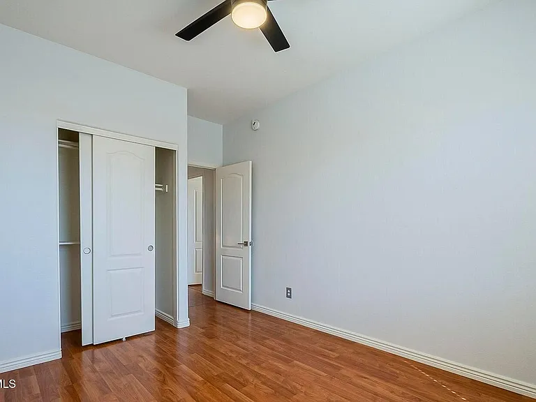 1863 E Flintlock Way — Photo 40