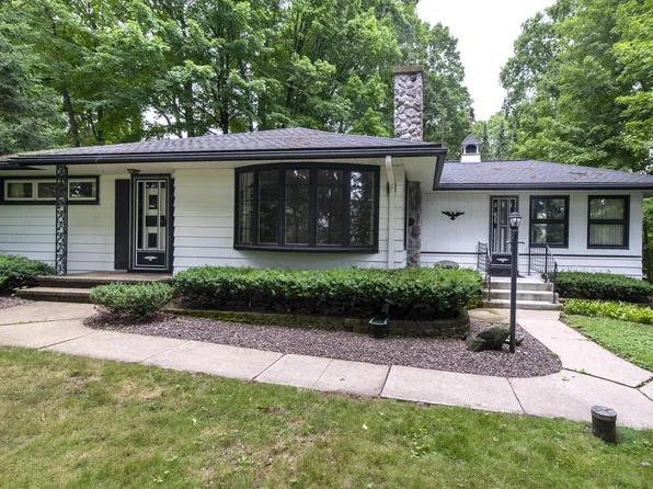 755 Adelmann AVENUE, Brookfield, WI 53045