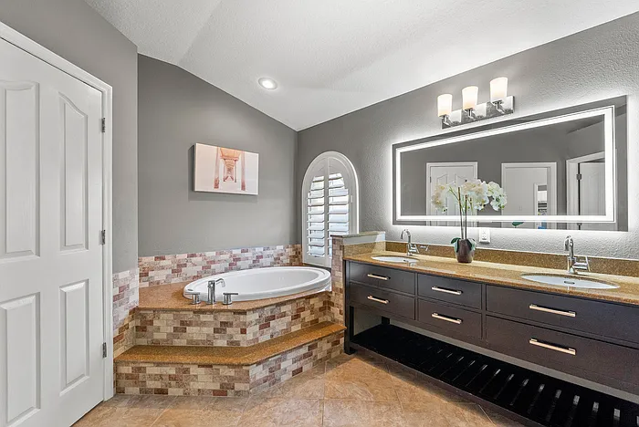 10602 Rochester Way — Photo 25