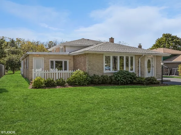 11101 Doogan Ave, Willow Springs, IL 60480