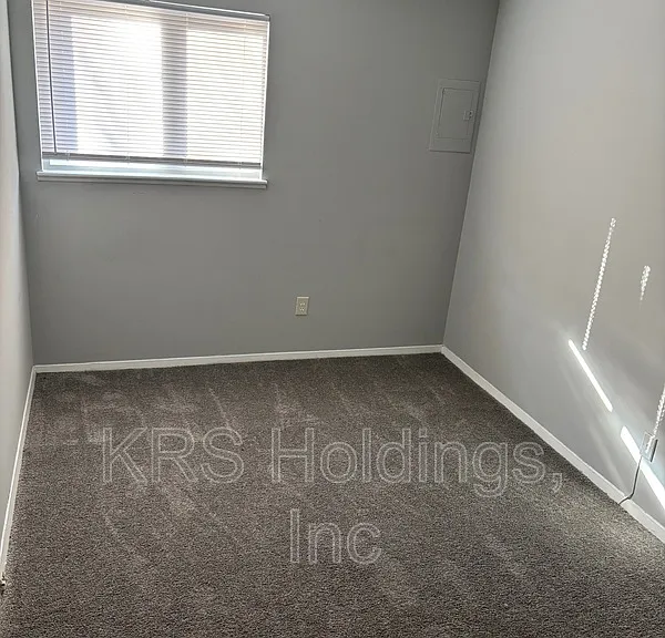 1265 Nelson St #D — Photo 7
