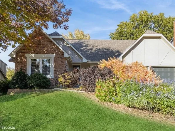 12618 W 75th Ter, Lenexa, KS 66216