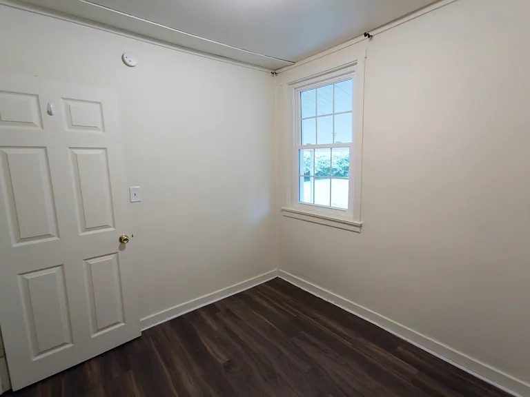 1201 Schumacher Dr — Photo 8