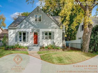 1158 Smith Ave S, West Saint Paul, MN 55118