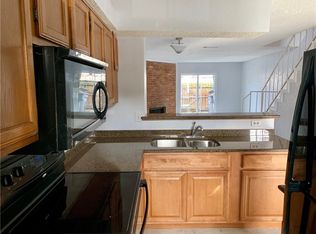 9527 Olde Towne Row, Dallas, TX 75227