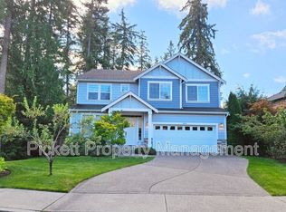 2614 NE Noll Valley Loop, Poulsbo, WA 98370