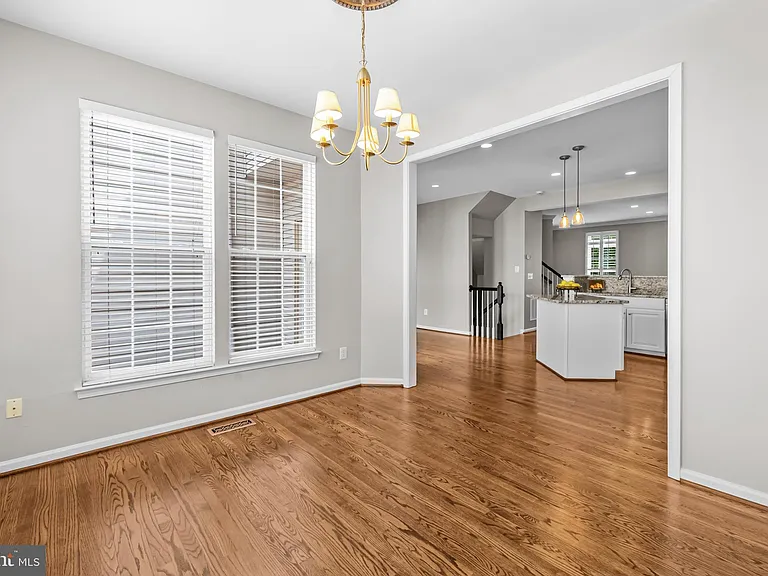 5011 Waple Ln — Photo 24