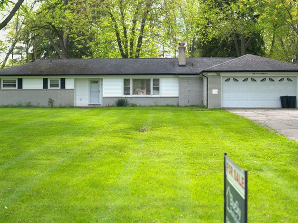 5781 Wright Dr, Troy, MI 48098