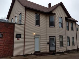 2735 7th Ave APT 3, Rock Island, IL