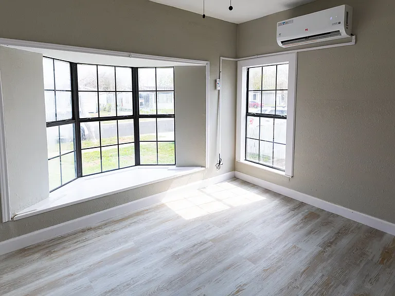 754 Collingswood Dr — Photo 12