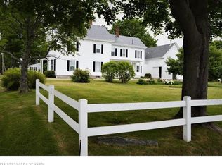 18 Mosman St, Searsport, ME 04974